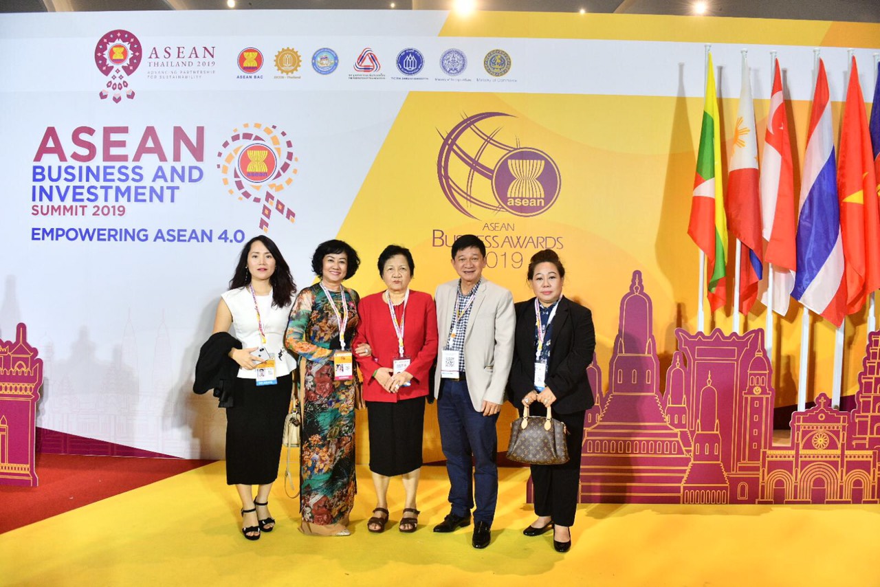 kem nghia tiep tuc duoc vinh danh giai thuong asean business awards 2019_Kem Nghia   Asean Business Awards 04.jpg